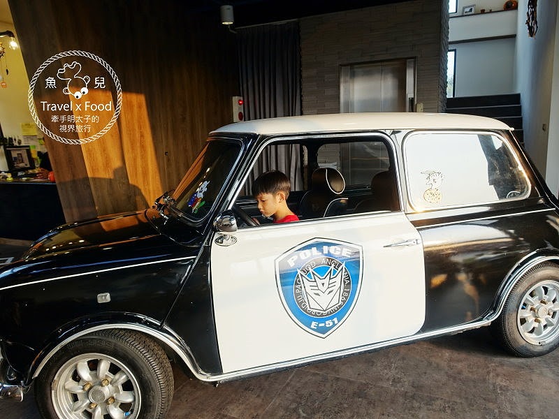 【宿】南投．兜。Dou House-日月潭親子民宿｜房門一開就是賽車場！ @魚兒 x 牽手明太子的「視」界旅行