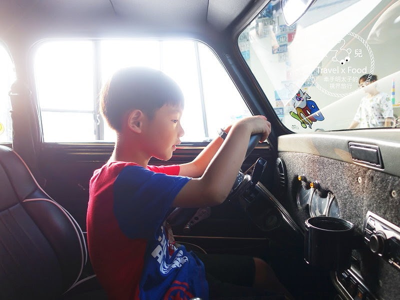 【宿】南投．兜。Dou House-日月潭親子民宿｜房門一開就是賽車場！ @魚兒 x 牽手明太子的「視」界旅行