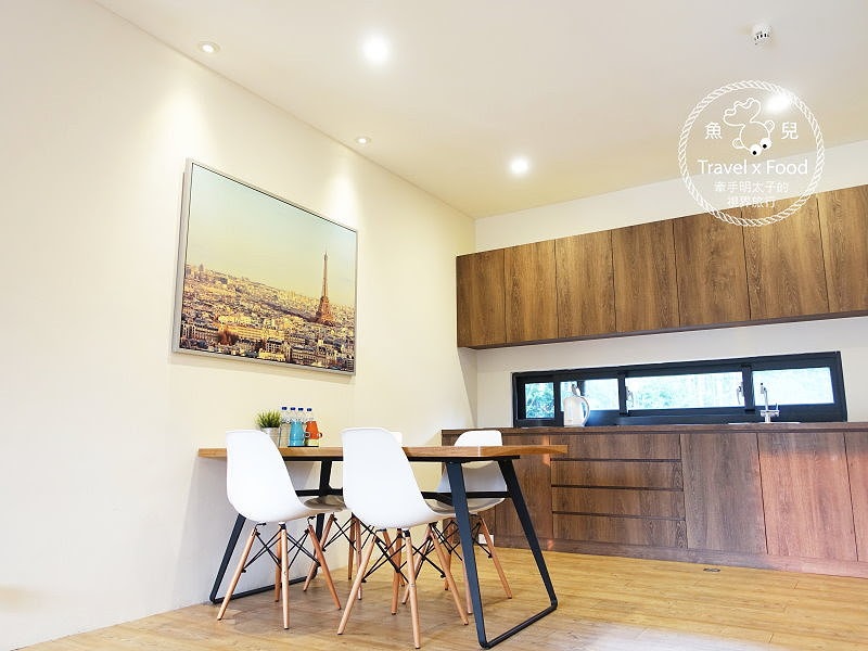 【宿】南投．兜。Dou House-日月潭親子民宿｜房門一開就是賽車場！ @魚兒 x 牽手明太子的「視」界旅行