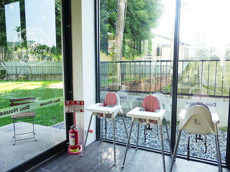 【宿】南投．兜。Dou House-日月潭親子民宿｜房門一開就是賽車場！ @魚兒 x 牽手明太子的「視」界旅行